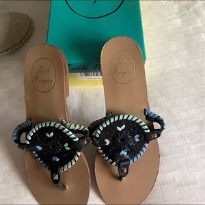 New size 8 Georgics sandal